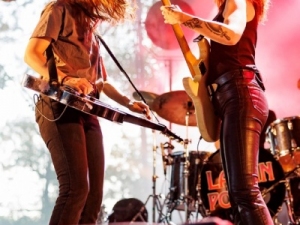 LARKIN-POE_CBP_2022_024