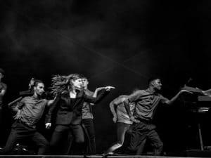 ChristineAndTheQueens_Deferlantes2015_08