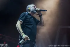 13-MASS-HYSTERIAZ