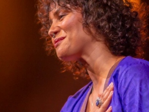 Roberto-Fonseca-special-guest-Omara-Portuondo-Mayra-Andrade-Joe-Lovano_011