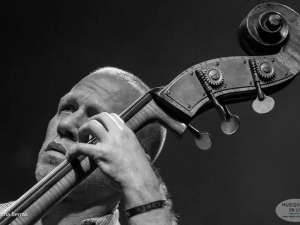 Avishai-Cohen-Trio_007