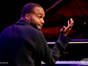 Cecile-McLorin-Salvant-Sullivan-Forner-The-Window_021
