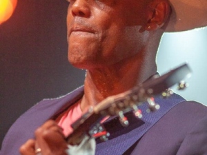 Eric-Bibb-Lamine-Cissokho-Global-Griot_011
