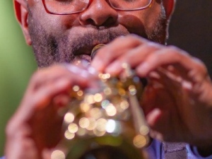 Kenny-Garrett-Chucho-V.-Yilian-C_JIM_2019_012