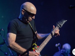 Joe_Satriani_Femina
