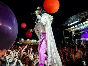 Thirtysecondstomars00007