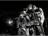 hk-et-les-saltimbanques-3