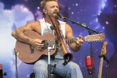 XAVIER_RUDD_Patrick_Arfi_Vieilles_Charrues_2026-3