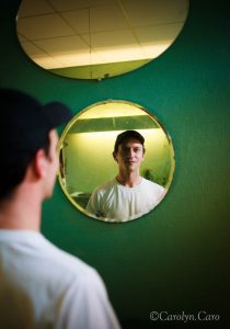 Chien noir ©Carolyn Caro 1 sur 1 15