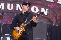 12 BLACK COUNTRY COMMUNION